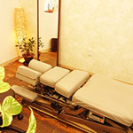 カイロプラクティック専用ベッド