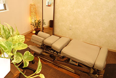 岡田治療院　治療ベッド